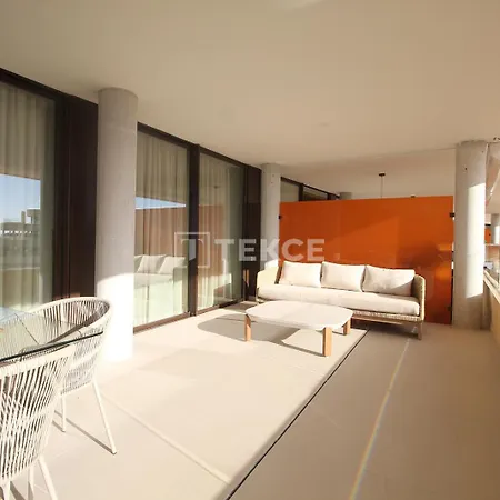 Tekce South Leiro 403 Fuengirola
